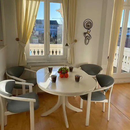 Ferienwohnung &Quotbernstein&Quot Apartman Göhren