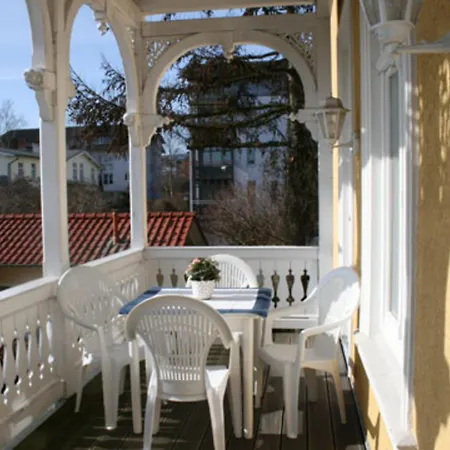 Bernstein * Goehren (Ruegen)